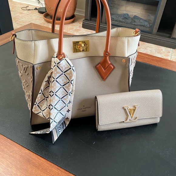 Louis Vuitton Monogram Tuffetege OMS MM and Taurillon leather Capucines Wallwt - Picture 1 of 6